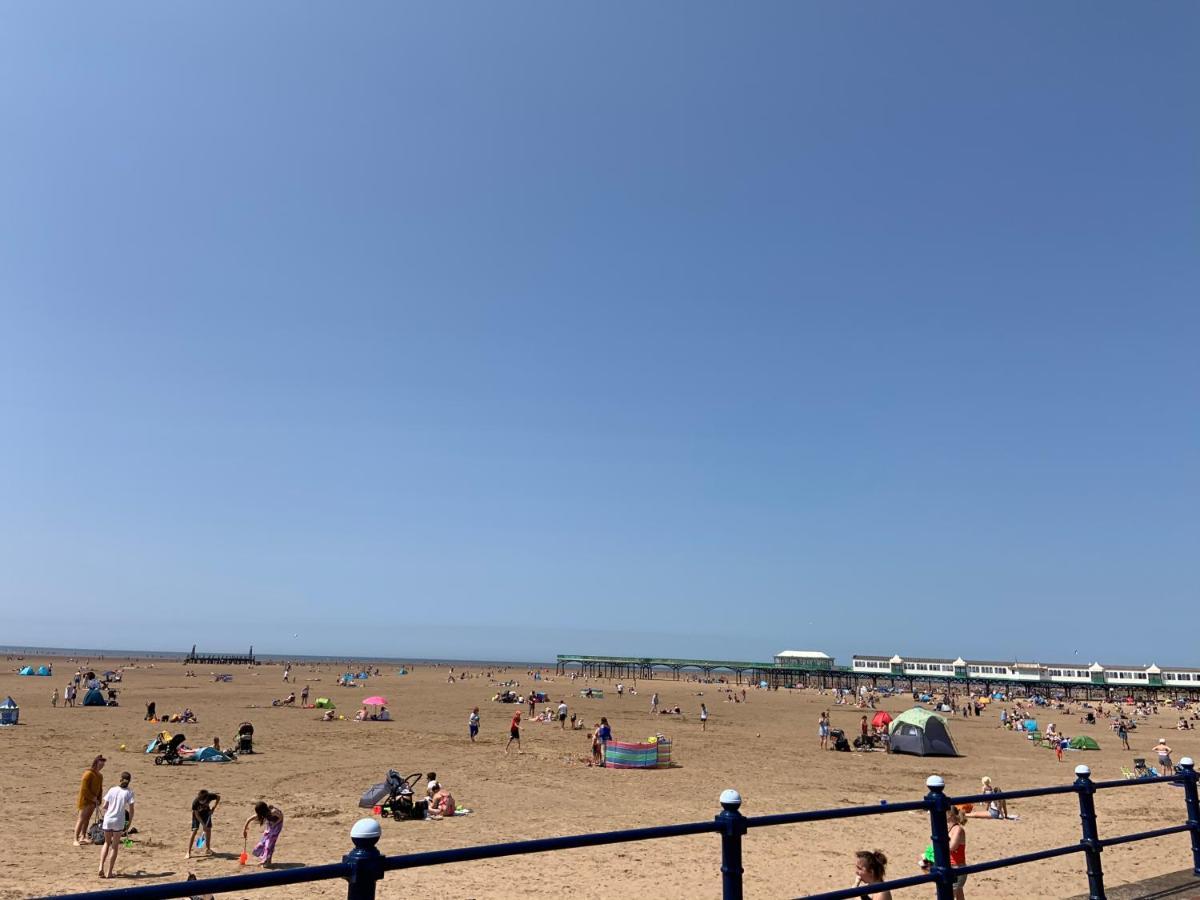 Beach View - Amazing Sea Views Lytham St Annes Eksteriør billede